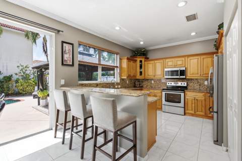 7723 Thornlee Drive, Lake Worth FL - photo 20 of 72