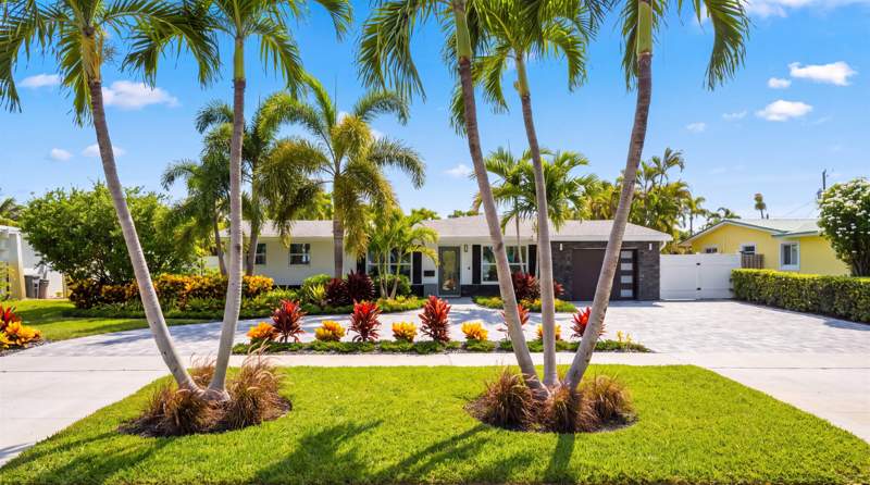 3 bedroom Single Family Residence at 765 Lagoon Drive, North Palm Beach Village Of 6, North Palm Beach — photo 2