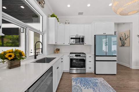765 Lagoon Drive, North Palm Beach FL - photo 13 of 37