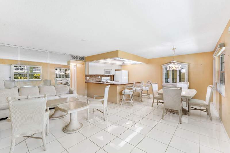 2 bedroom Condominium at 5208 NE 24th Terrace #F124, Maybury Mansions Condo, Fort Lauderdale — photo 4
