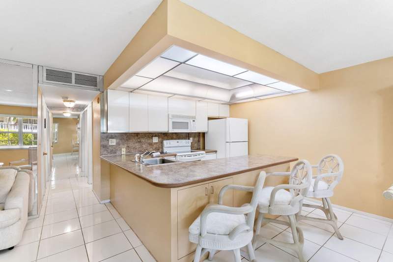 2 bedroom Condominium at 5208 NE 24th Terrace #F124, Maybury Mansions Condo, Fort Lauderdale — photo 5