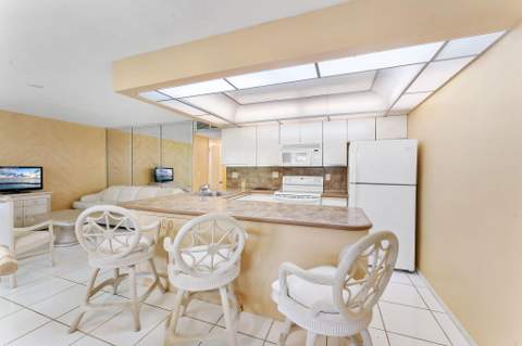 5208 NE 24th Terrace #F124, Fort Lauderdale FL - photo 7 of 23