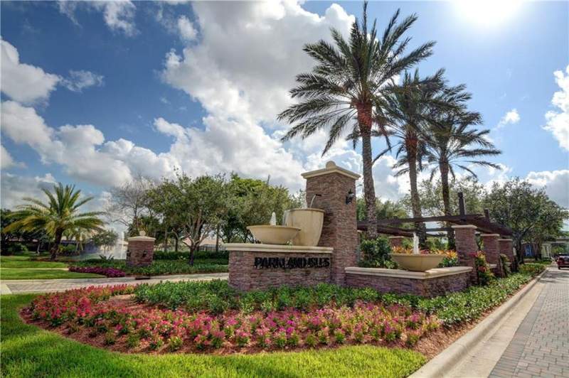 4 bedroom Single Family Residence at 6272 NW 108th Way, Parkland Isles, Parkland — photo 3