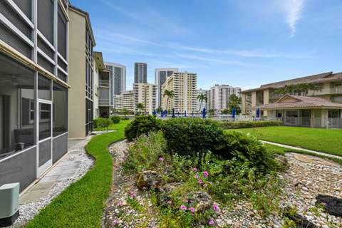2600 Diana Drive #121, Hallandale Beach FL - photo 20 of 29