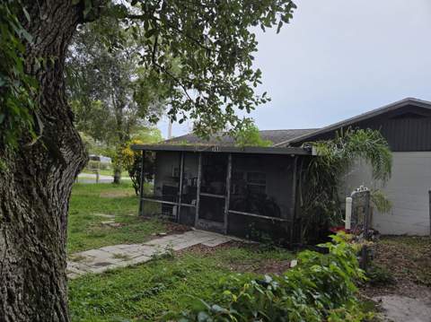 368 Johnston Street, Fort Pierce FL - photo 6 of 8