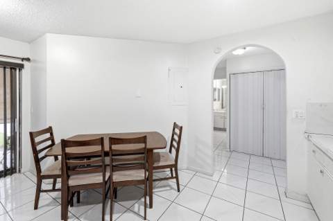 120 Sunshine Boulevard, Royal Palm Beach FL - photo 8 of 30