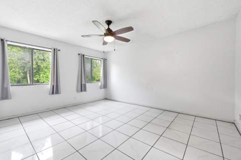 120 Sunshine Boulevard, Royal Palm Beach FL - photo 11 of 30