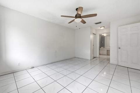 120 Sunshine Boulevard, Royal Palm Beach FL - photo 12 of 30