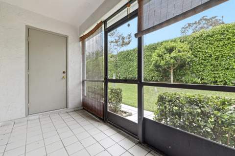 120 Sunshine Boulevard, Royal Palm Beach FL - photo 17 of 30