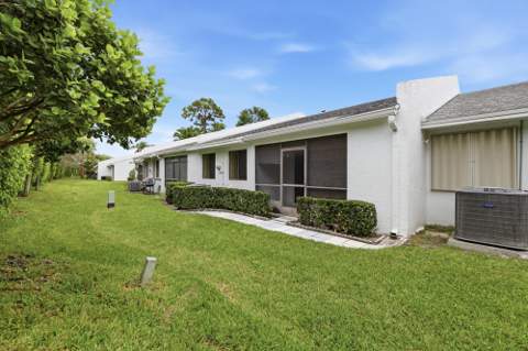 120 Sunshine Boulevard, Royal Palm Beach FL - photo 18 of 30