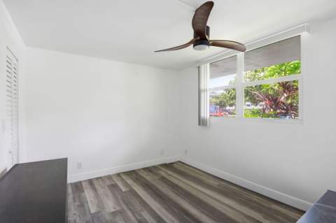 118 Royal Park Drive #1B, Oakland Park FL - photo 8 of 10