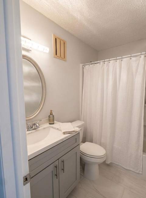 2245 White Pine Circle #D, Greenacres FL - photo 8 of 11