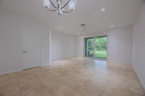 2646 Webb Avenue, Delray Beach FL - photo 9 of 31