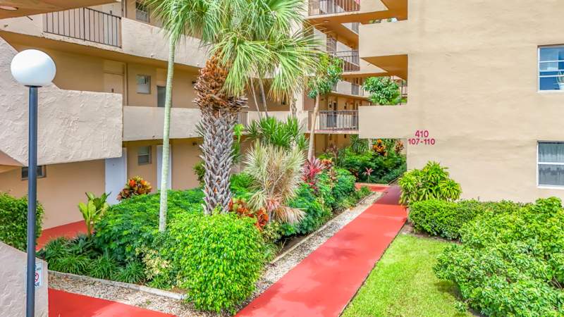 2 bedroom Condominium at 410 NW 68th Avenue #301, Polynesian Gardens Condominium, Plantation — photo 4