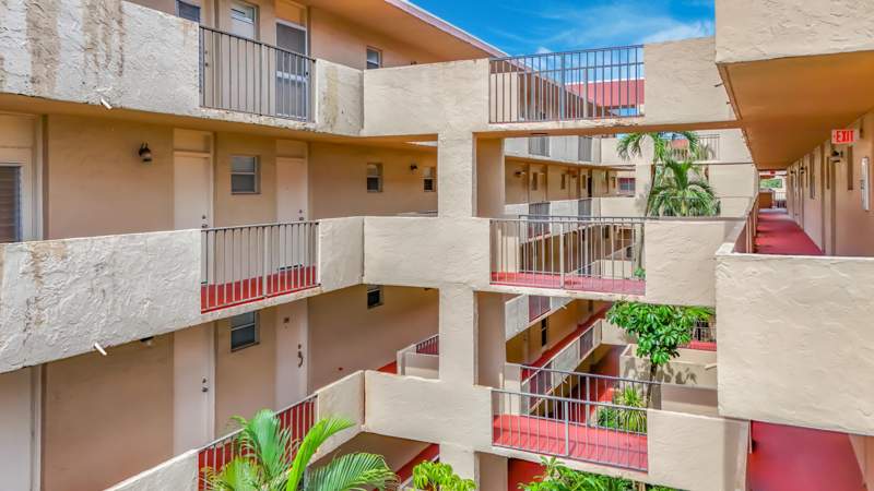 2 bedroom Condominium at 410 NW 68th Avenue #301, Polynesian Gardens Condominium, Plantation — photo 5