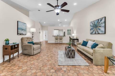 7943 Lake Sands Drive, Delray Beach FL - photo 6 of 40