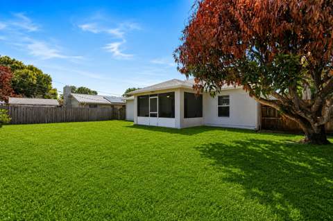 861 SE Cavern Avenue, Port St. Lucie FL - photo 21 of 25