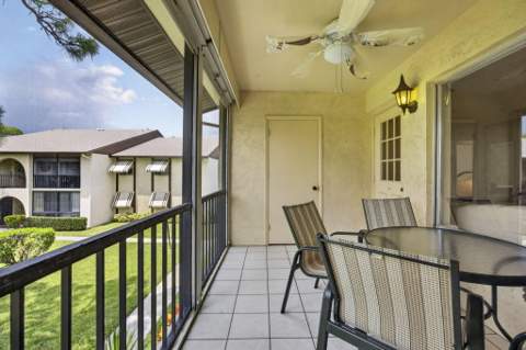 3625 La Aires Court #C-2, Greenacres FL - photo 11 of 46