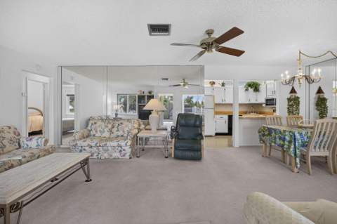 3625 La Aires Court #C-2, Greenacres FL - photo 14 of 46
