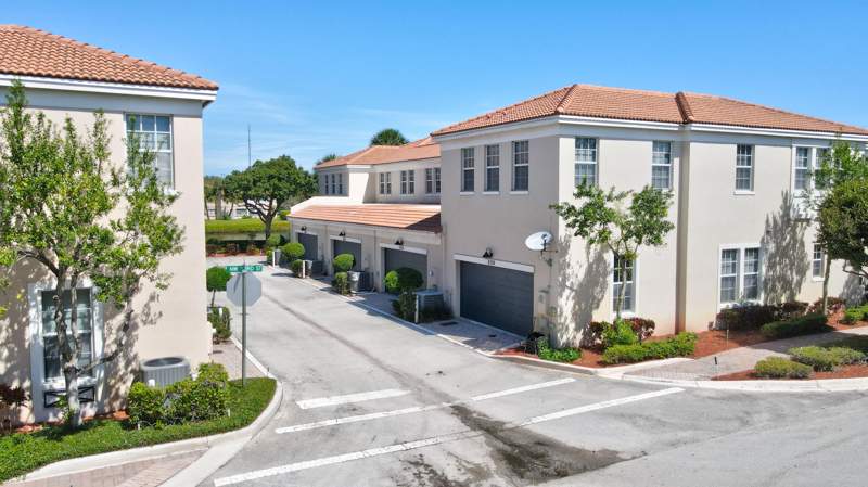 3 bedroom Townhouse at 8332 NW 7th Court, Peninsula Village Greens, Boca Raton — photo 4