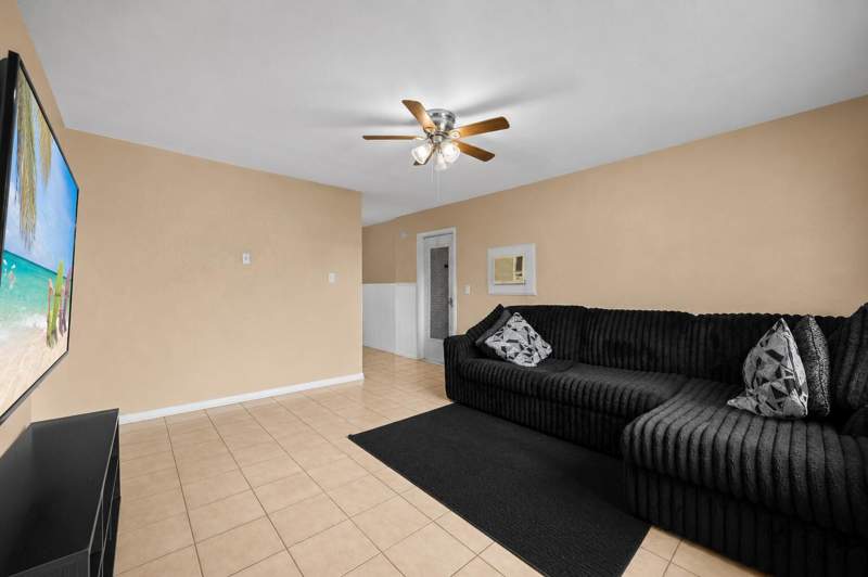12 bedroom Single Family Residence at 415 Fleming Avenue, Greenacres 2, Greenacres — photo 5