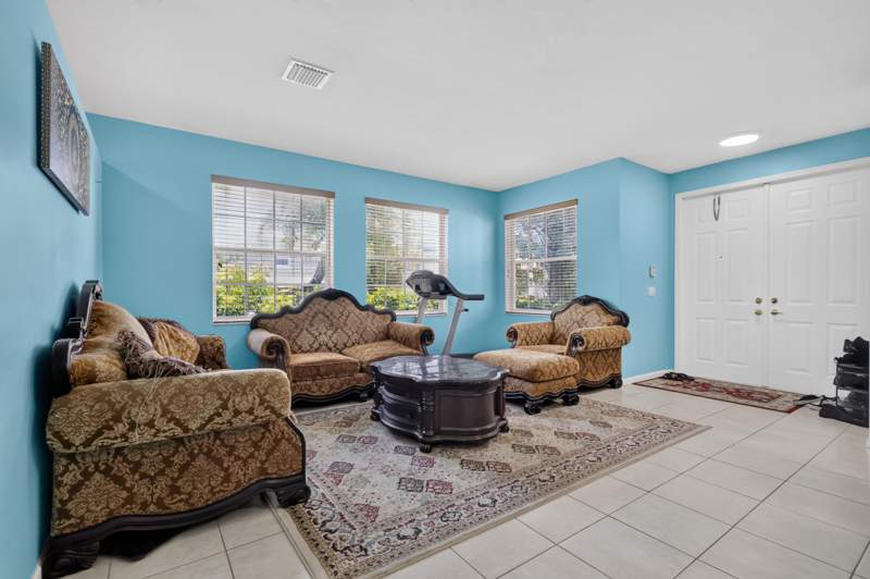 5 bedroom Single Family Residence at 9080 Dupont Place, Olympia 2, Wellington — photo 5