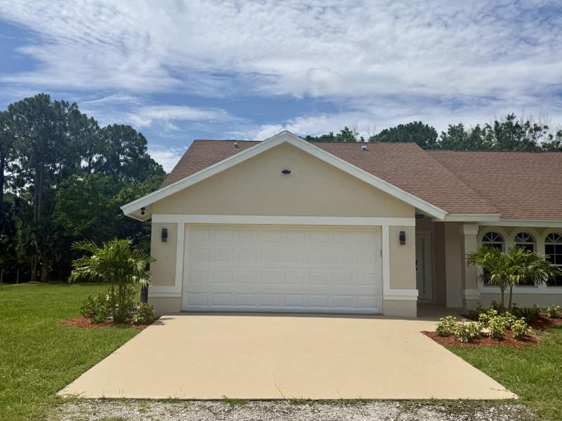 4 bedroom Single Family Residence at 14618 63rd Court, Acreage, The Acreage — photo 2