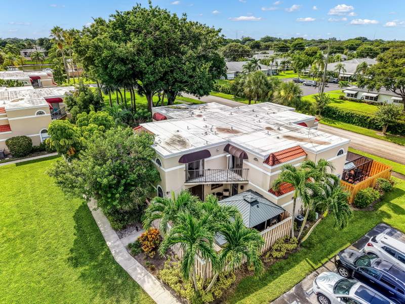 3 bedroom Townhouse at 4005 Village Drive #A, Le Village De Provence 2, Delray Beach — photo 2