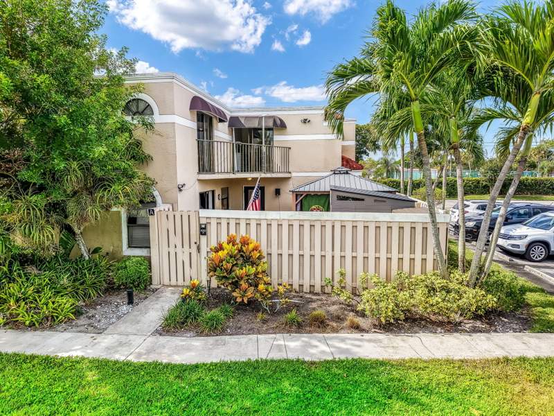 3 bedroom Townhouse at 4005 Village Drive #A, Le Village De Provence 2, Delray Beach — photo 3