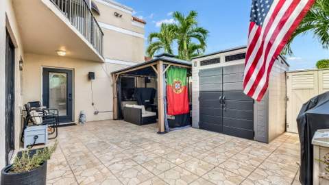4005 Village Drive #A, Delray Beach FL - photo 23 of 35