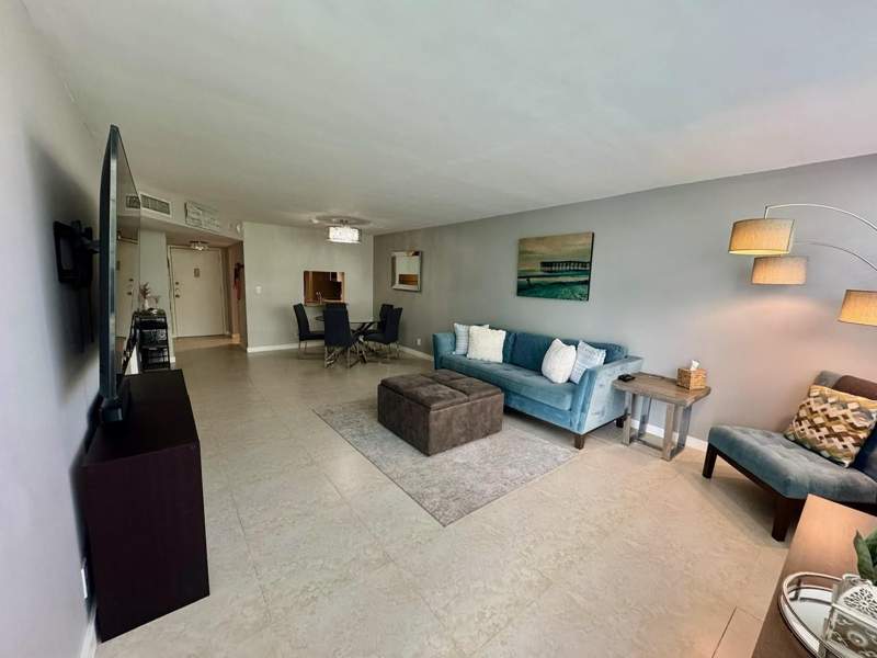 1 bedroom Condominium at 1160 N Federal Highway #315, East Point Towers Condo, Fort Lauderdale — photo 4