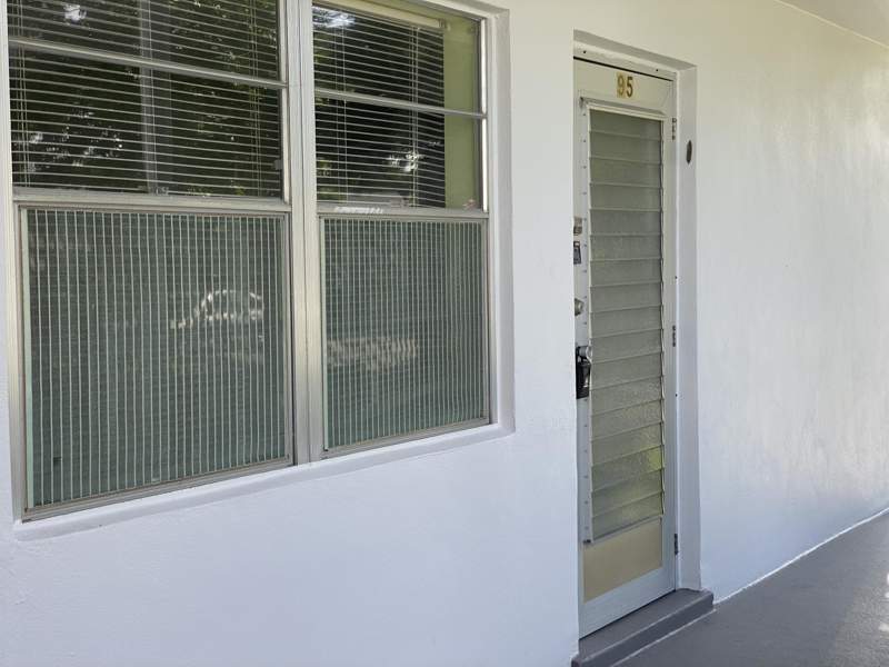 2 bedroom Condominium at 95 Cambridge #95, Cambridge Condo, West Palm Beach — photo 2