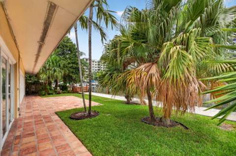 1390 E Terra Mar Drive, Pompano Beach FL - photo 9 of 66