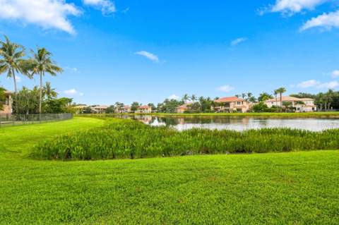 11301 Misty Ridge Way, Boynton Beach FL - photo 6 of 73