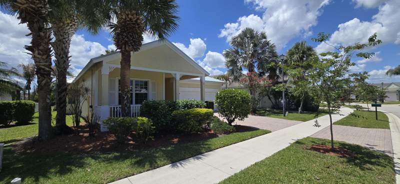 3 bedroom Single Family Residence at 195 NW Willow Grove Avenue, Magnolia Lakes At St Lucie Wes, Port St. Lucie — photo 2
