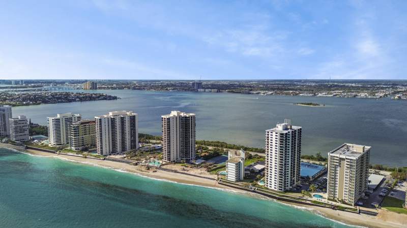 2 bedroom Condominium at 5420 N Ocean Drive #502, Connemara Condo, Riviera Beach — photo 2