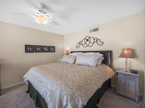 5420 N Ocean Drive #502, Riviera Beach FL - photo 12 of 17