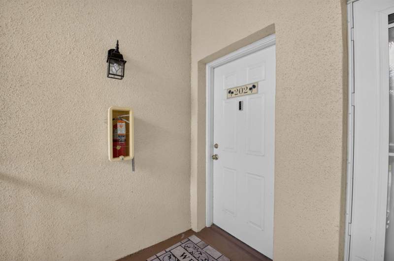 2 bedroom Condominium at 815 W Boynton Beach Boulevard #15-202, Casablanca Isles Condo, Boynton Beach — photo 3