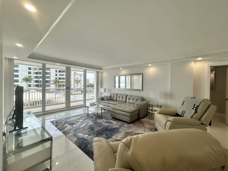 2 bedroom Condominium at 3546 S Ocean Boulevard #405, Barclay Condo, South Palm Beach — photo 5