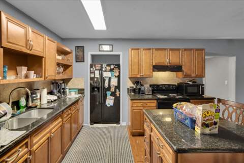 308 NW 27th Street, Wilton Manors FL - photo 9 of 34