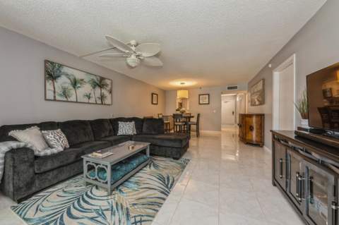 14527 Bonaire Boulevard #303, Delray Beach FL - photo 6 of 22