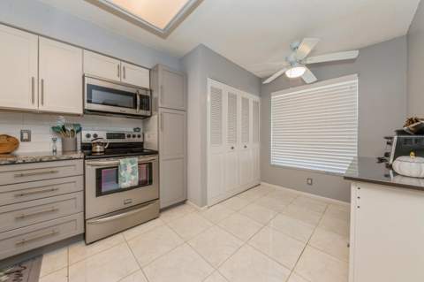 14527 Bonaire Boulevard #303, Delray Beach FL - photo 9 of 22