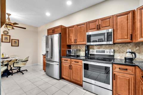 5819 Grand Harbour Circle, Boynton Beach FL - photo 11 of 59