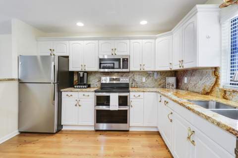 711 Hummingbird Way #201, North Palm Beach FL - photo 23 of 48