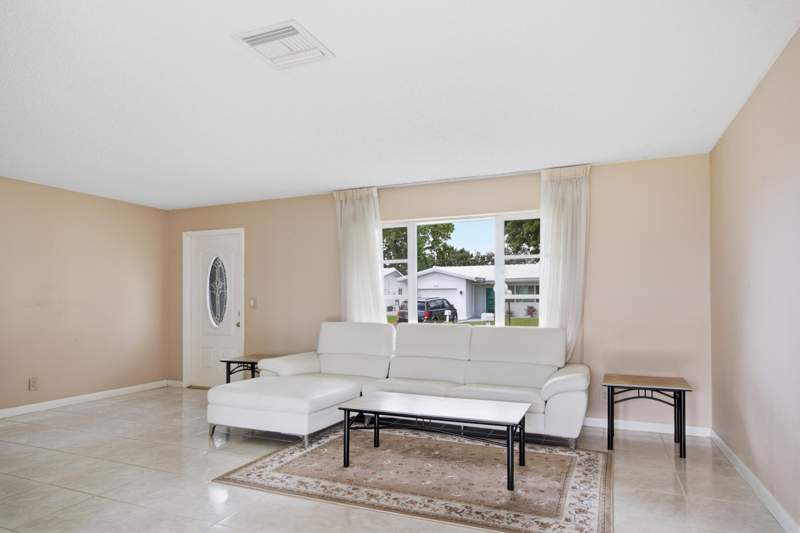 2 bedroom Single Family Residence at 8212 NW 12th Court, Lauderdale West 2 Sec, Plantation — photo 3