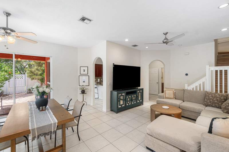 3 bedroom Townhouse at 5548 Boynton Gardens Drive, Boynton Gardens, Boynton Beach — photo 3
