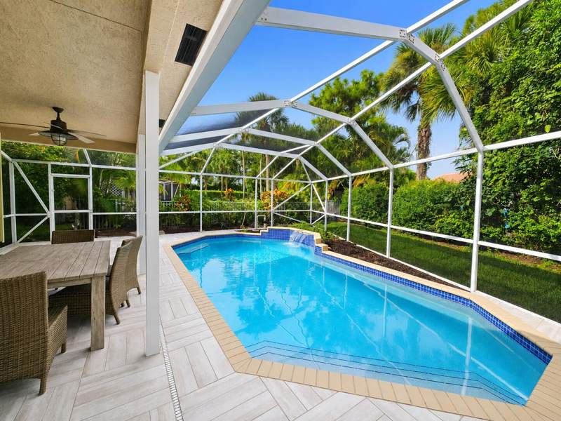 5 bedroom Single Family Residence at 8682 Via Ancho Road, Mizner Pointe Of Boca Via Ancho, Boca Raton — photo 4