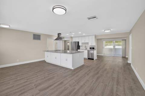 2081 SW 13th Terrace, Boynton Beach FL - photo 8 of 77