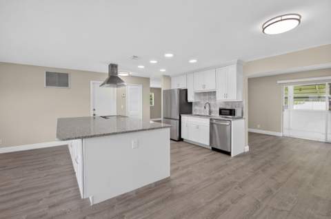 2081 SW 13th Terrace, Boynton Beach FL - photo 9 of 77