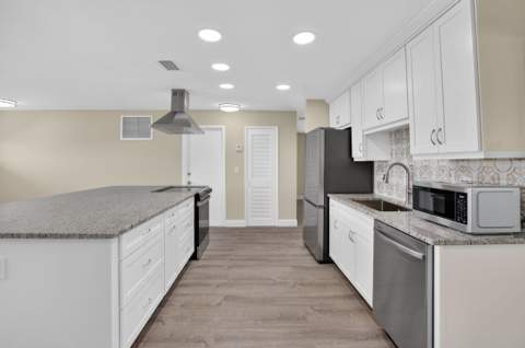 2081 SW 13th Terrace, Boynton Beach FL - photo 12 of 77